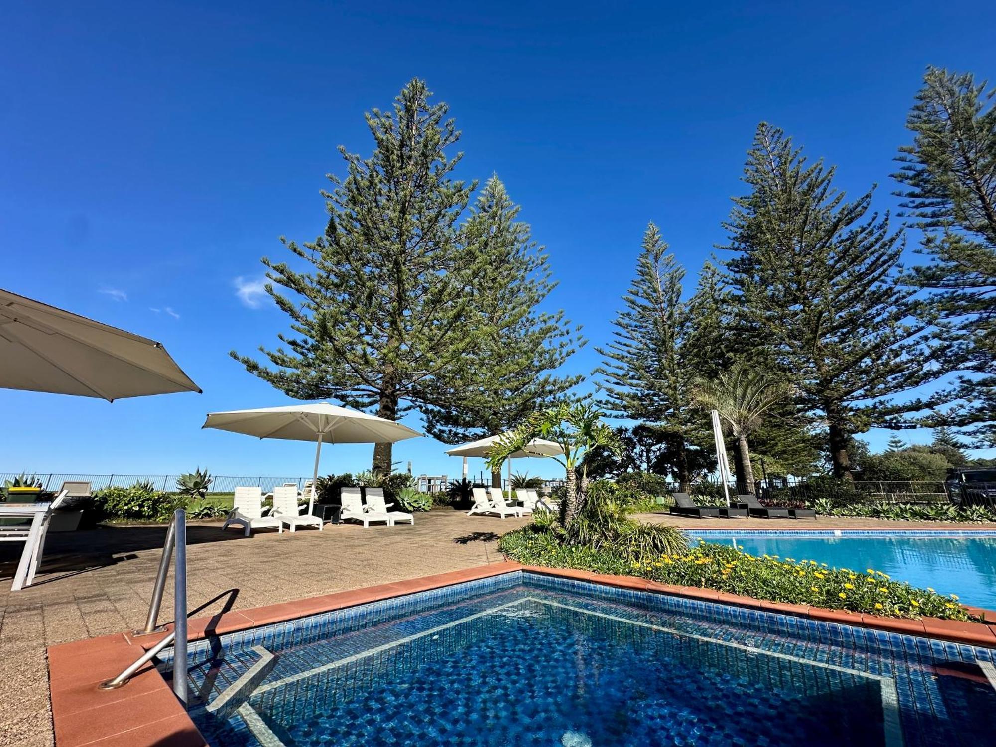 Charlesworth Nautilus Resort