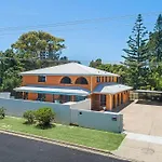 Coffs Holiday Studio 1