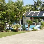 Dolphin Sands Holiday Cabins
