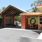 Hawaiian Sands Motor Inn