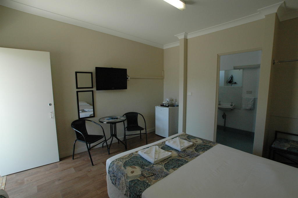 Motel Coffs Coast Motor & Coffs Harbour