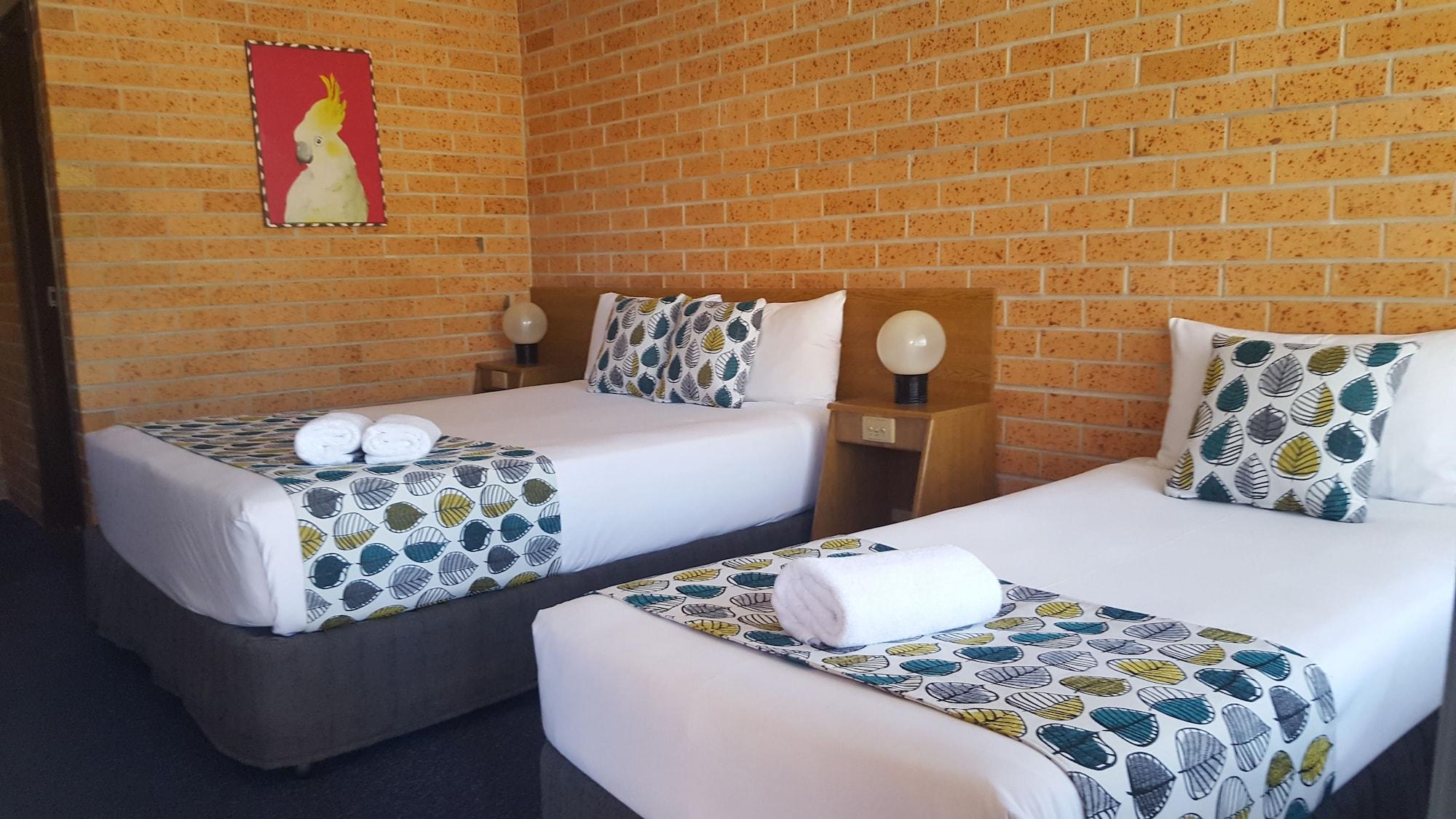 Royal Palms Motor 4*
