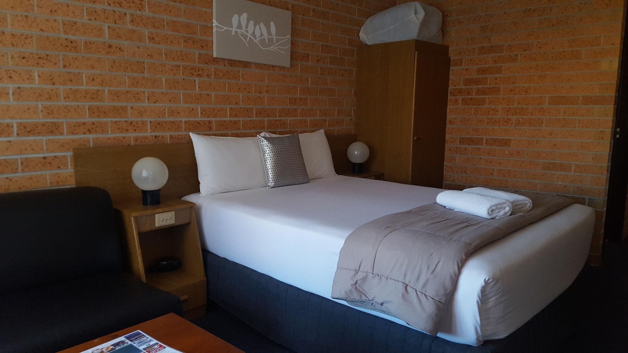 Royal Palms Motor Motel 4*
