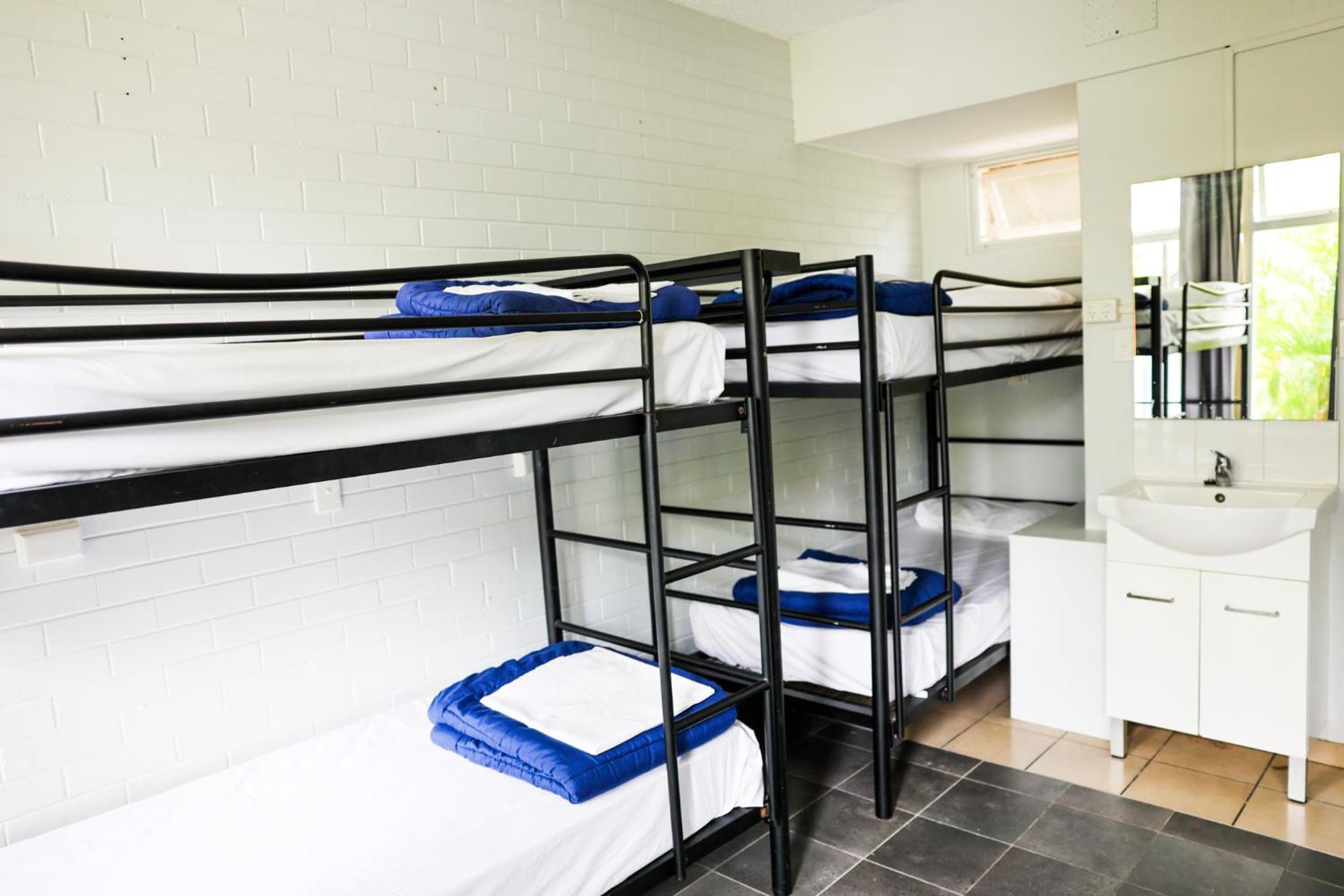 Hoey Moey Backpackers Hostel *
