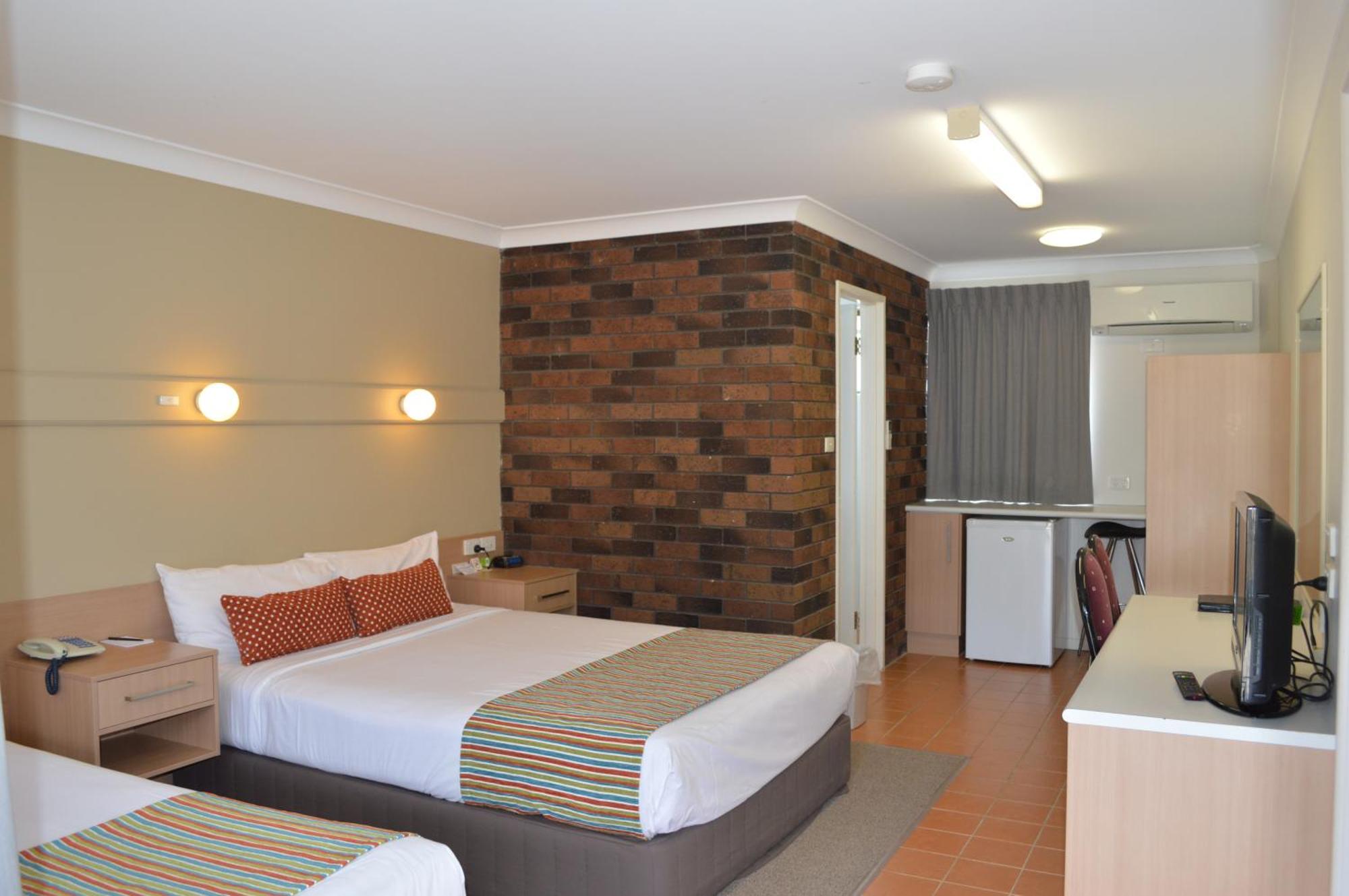 Western Parkside Motor 3*