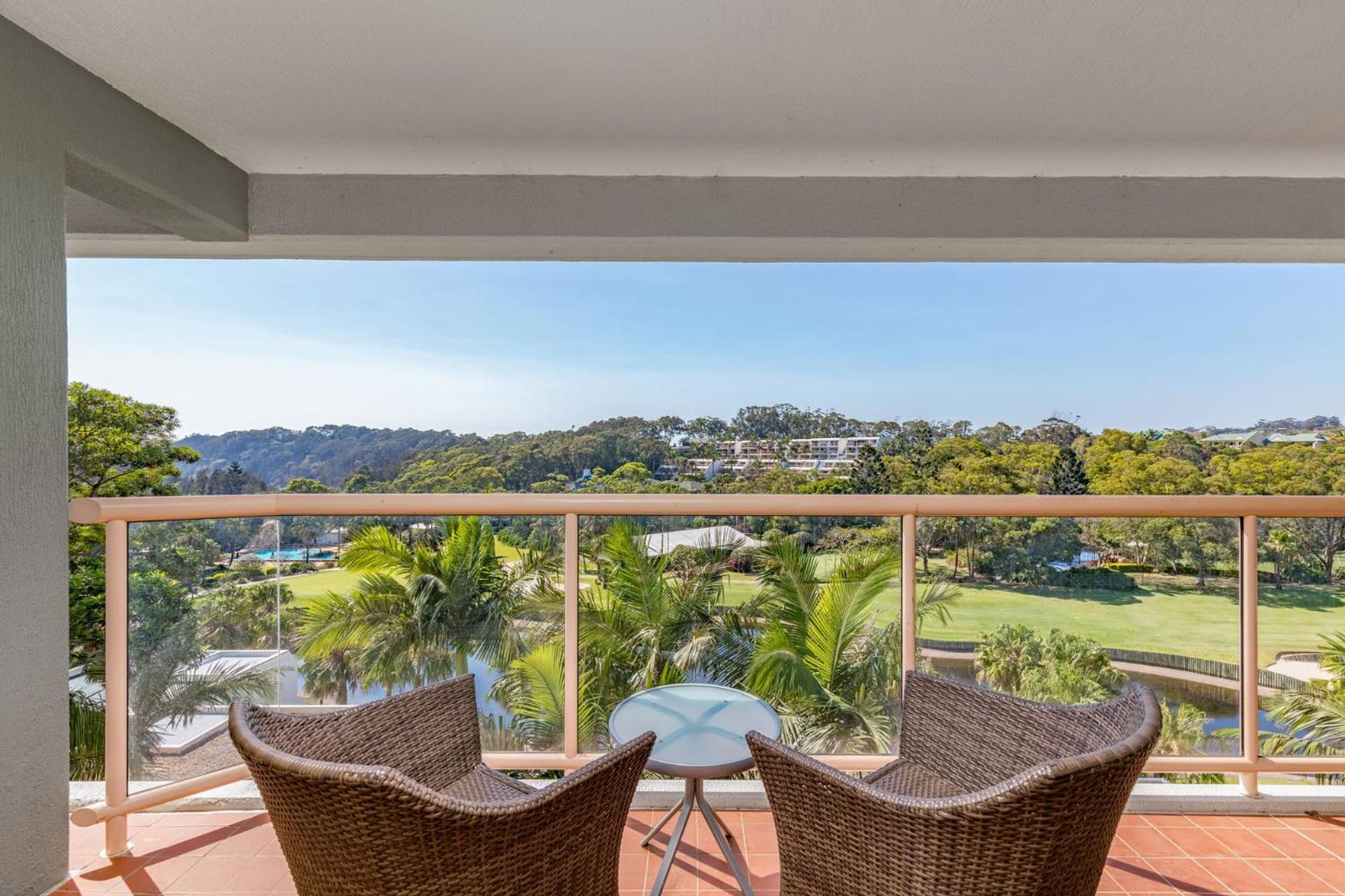 Resort Charlesworth Bay Beach Resort
