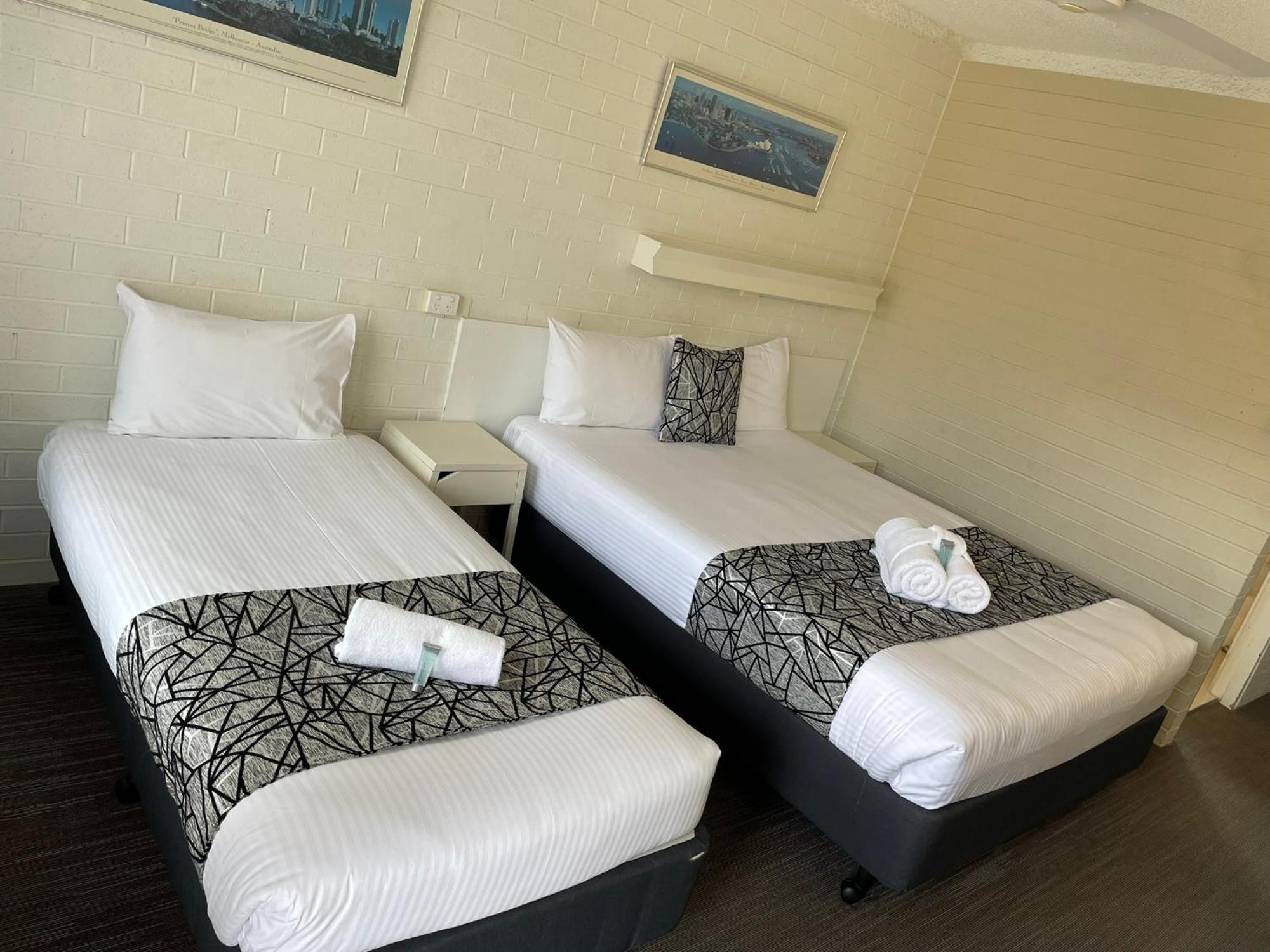 Coastal Bay 3*
