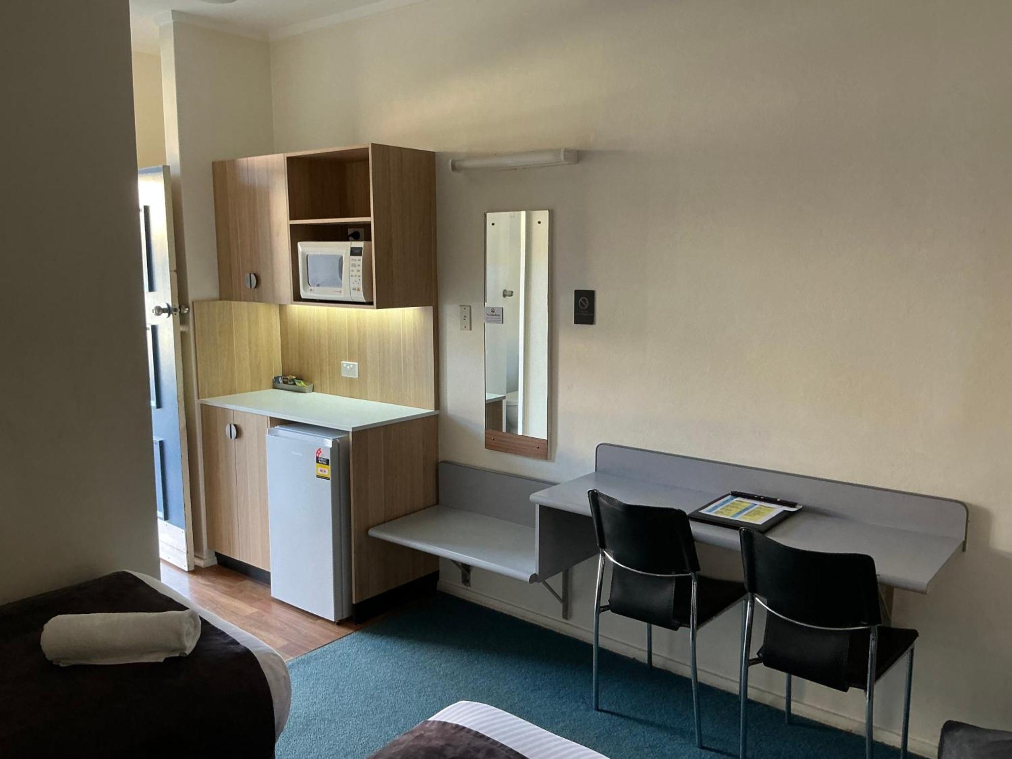 Motel Bentleigh Motor - Under New Management Coffs Harbour