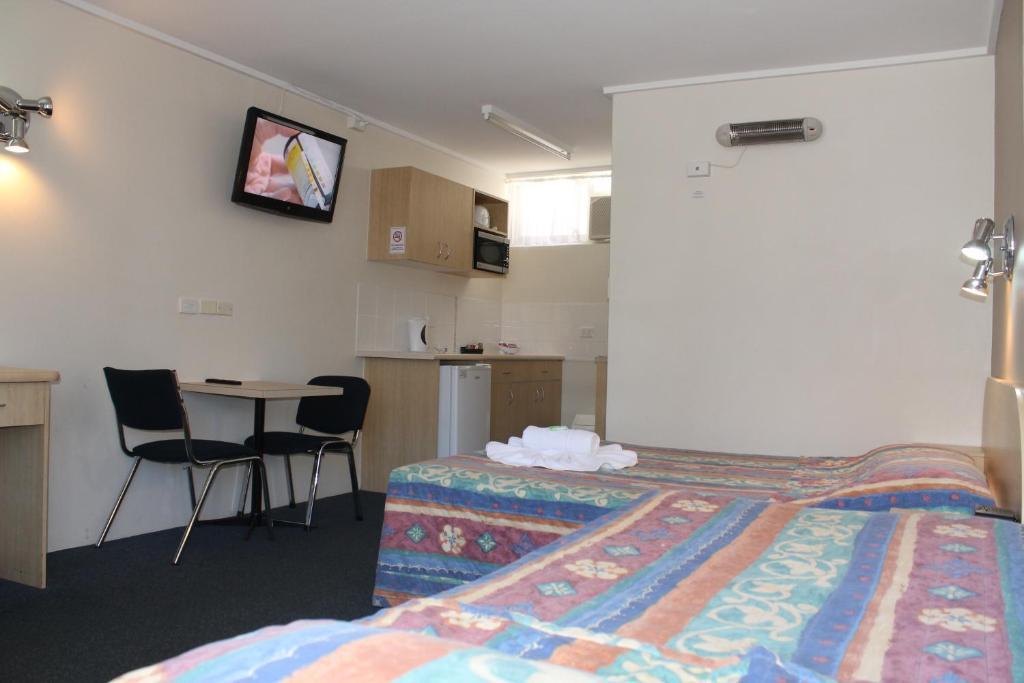 Hawaiian Sands Motor 3*