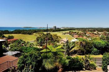 Holiday home Mcauleys Beach House *