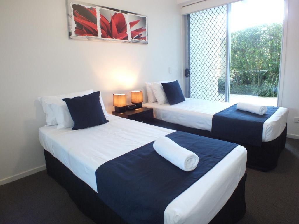 Pacific Marina Apartments