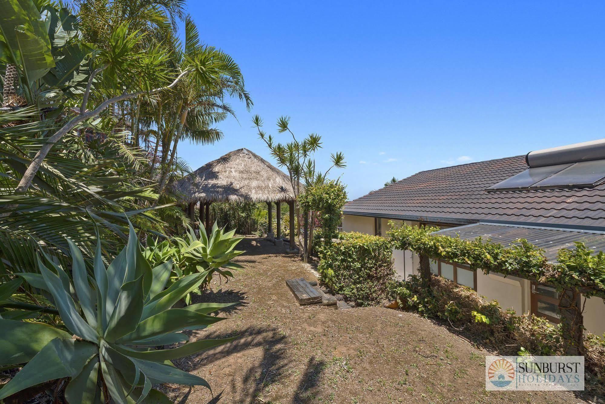Holiday home Mcauleys Beach House