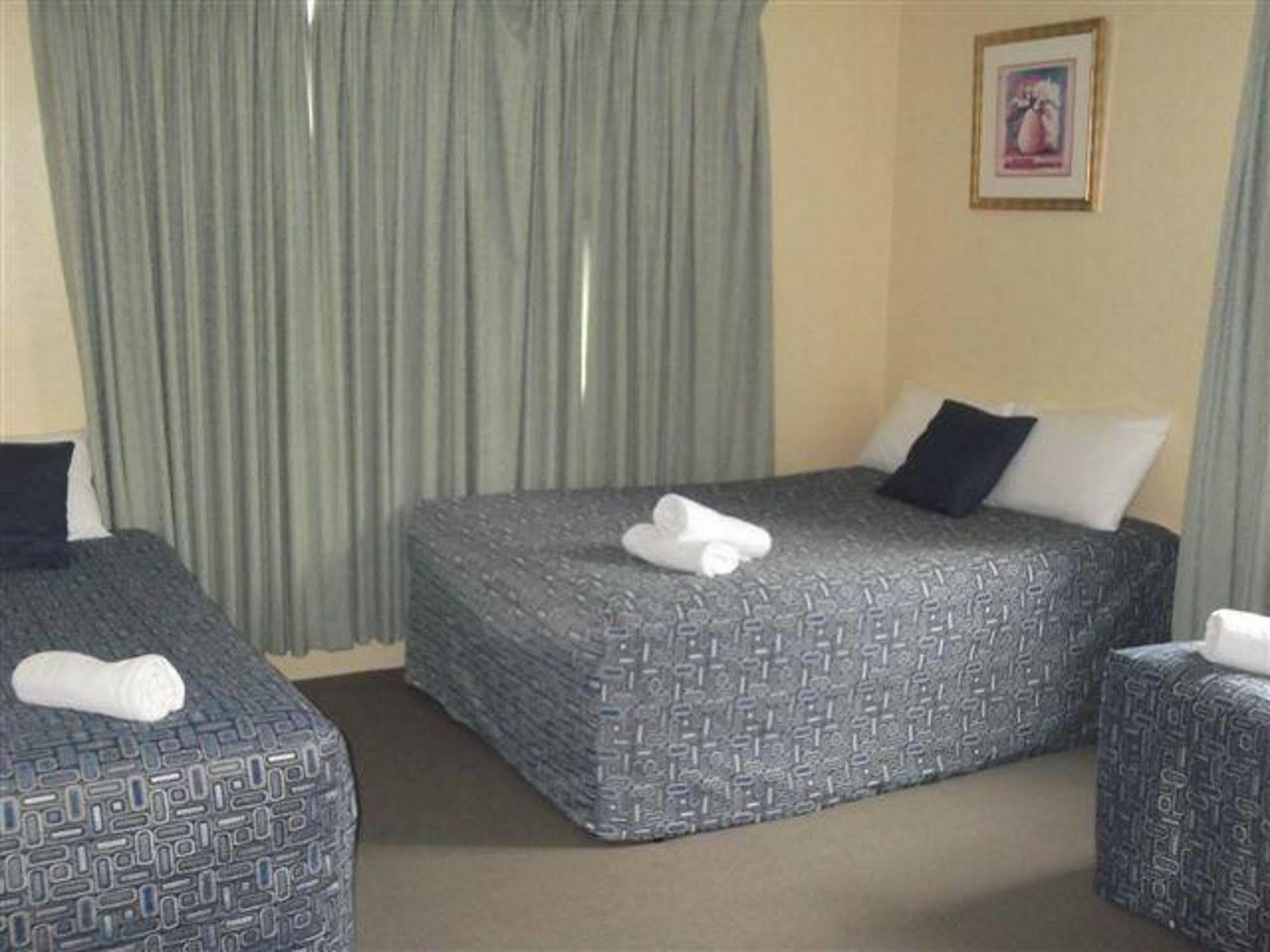 Bentleigh Motor - Under New Management 3* Coffs Harbour
