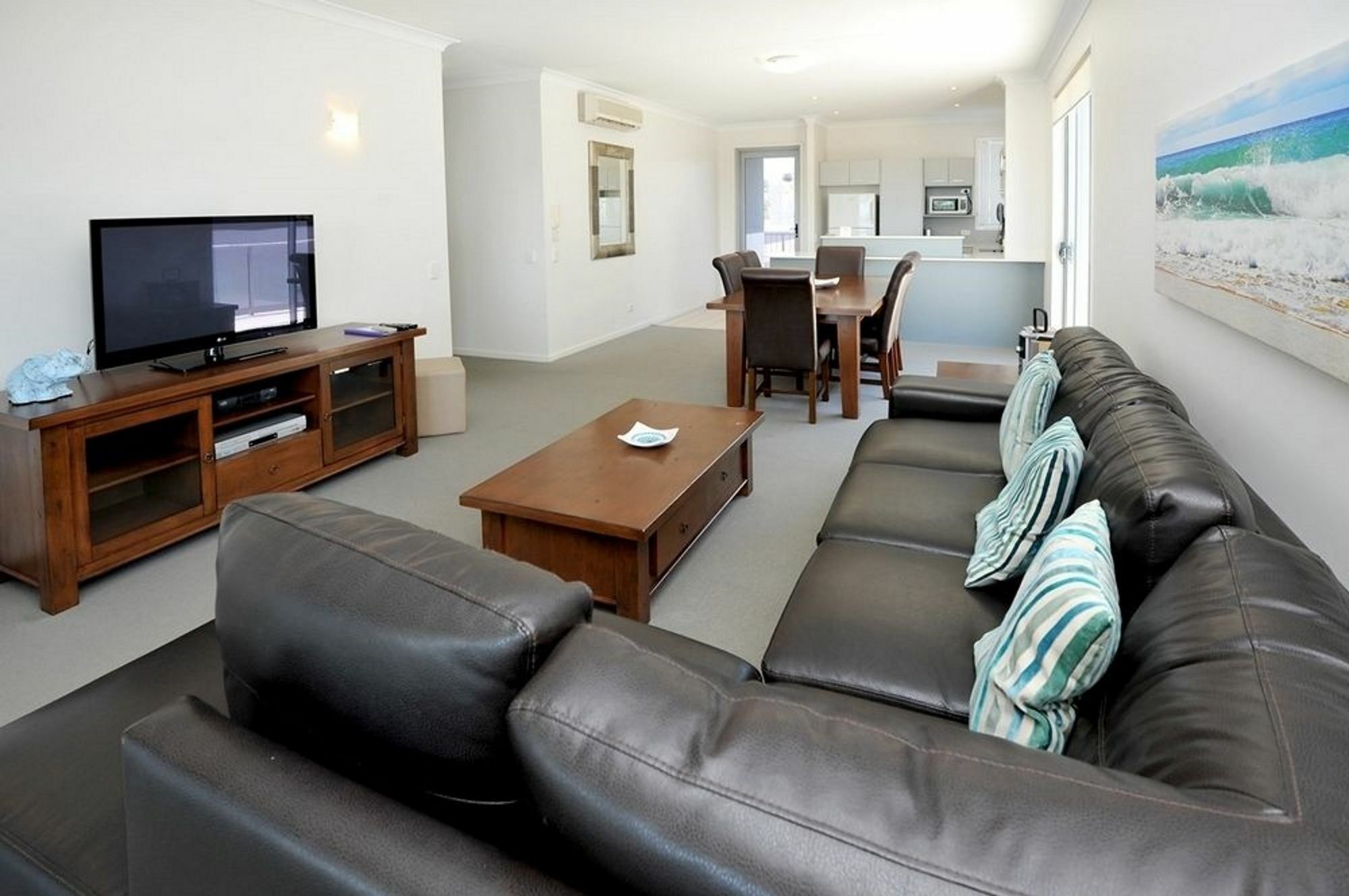 Aparthotel Pacific Marina Apartments 4*