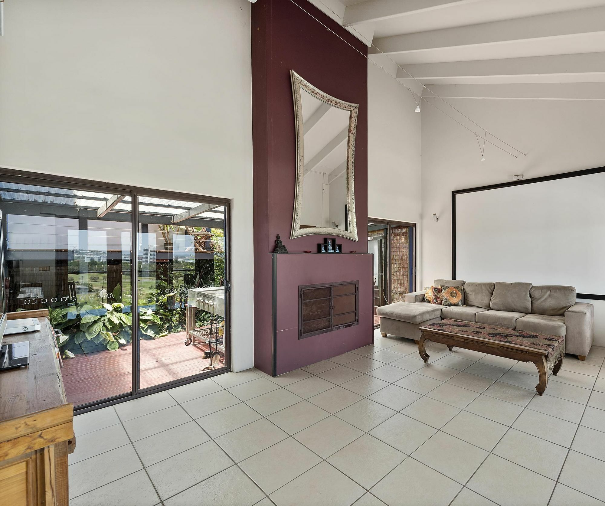 Mcauleys Beach House *