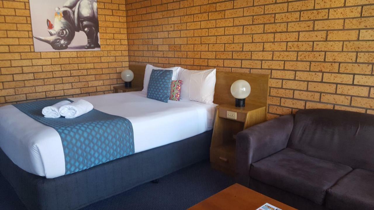 Royal Palms Motor Motel 4*