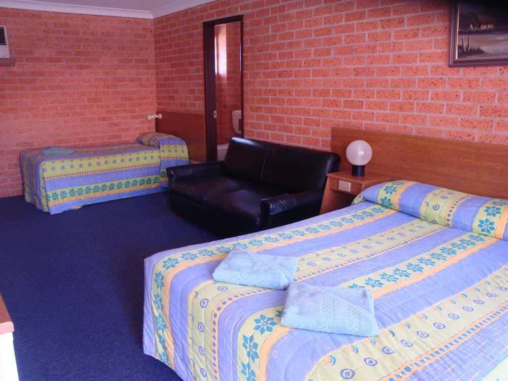 Royal Palms Motor Motel 4*